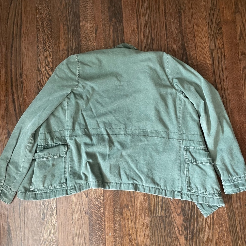 Green jacket - Picture 2 of 4